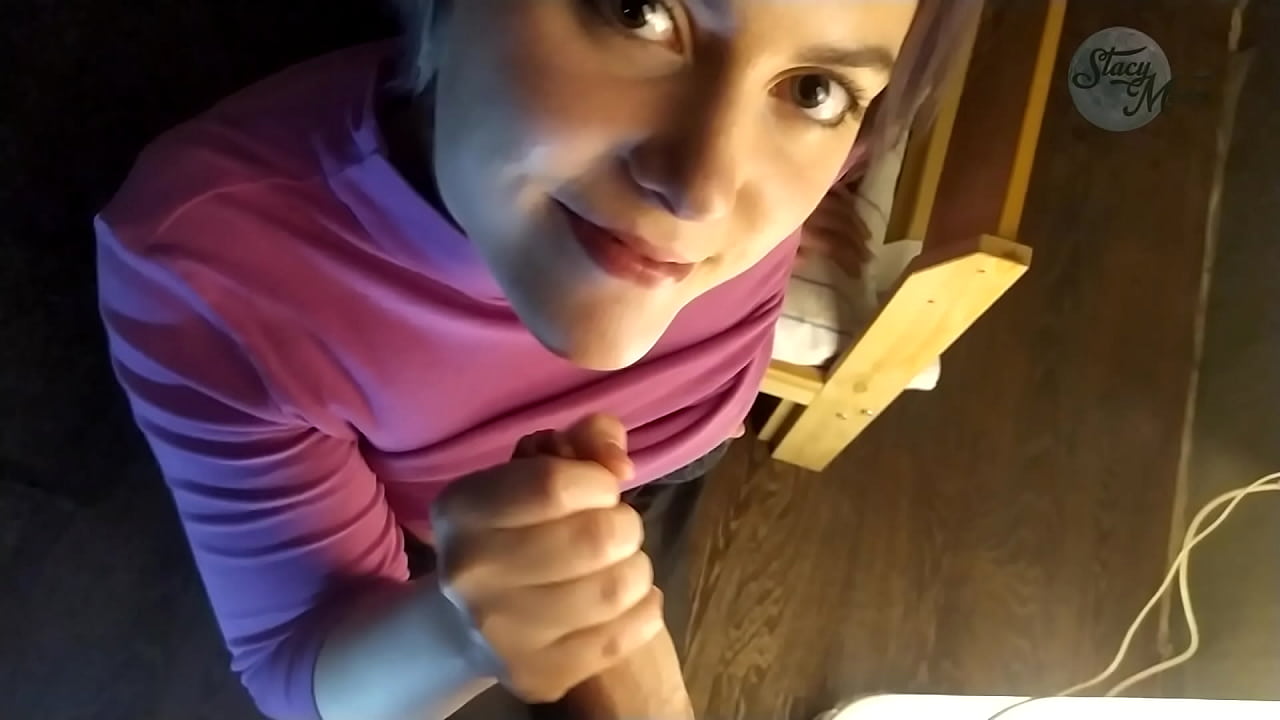 Typical Russian home porn with a dick plot and a good deep gulp